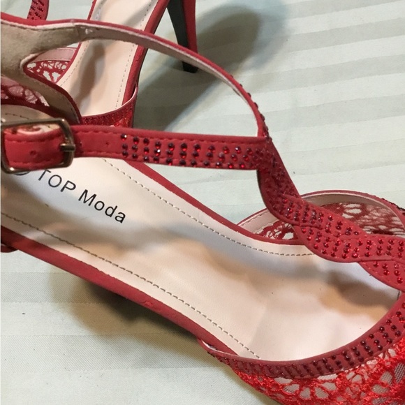 Top Moda Red Lace Platform Heels Rhinestone Embellishments - Picture 10 of 13